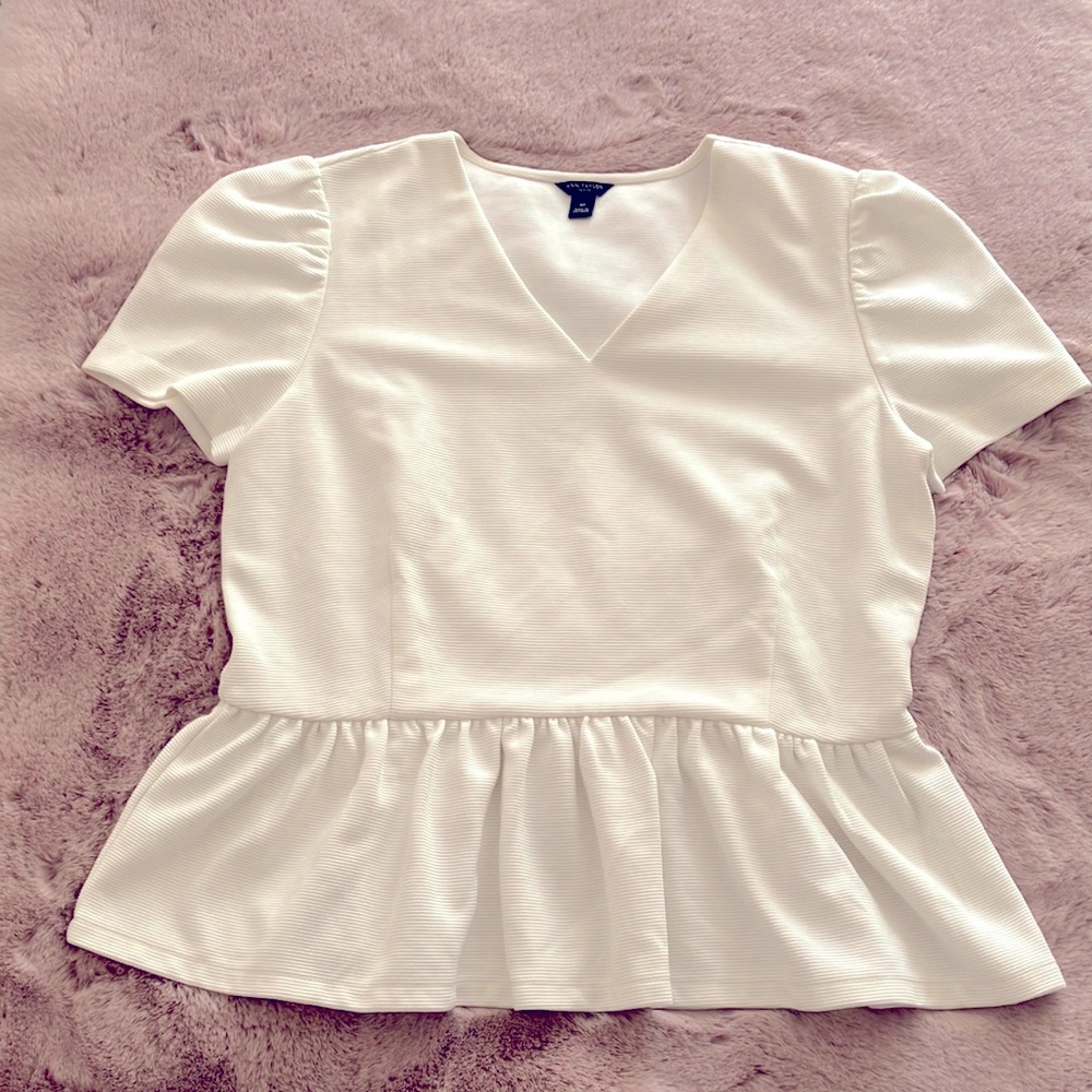 ANN TAYLOR WHITE BLOUSE SIZE MP